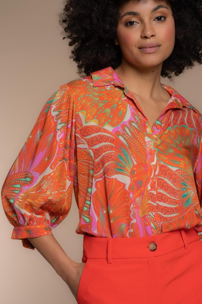 BLOUSE CULTURAL VLINDER PRINT  Coral/Pink combi
