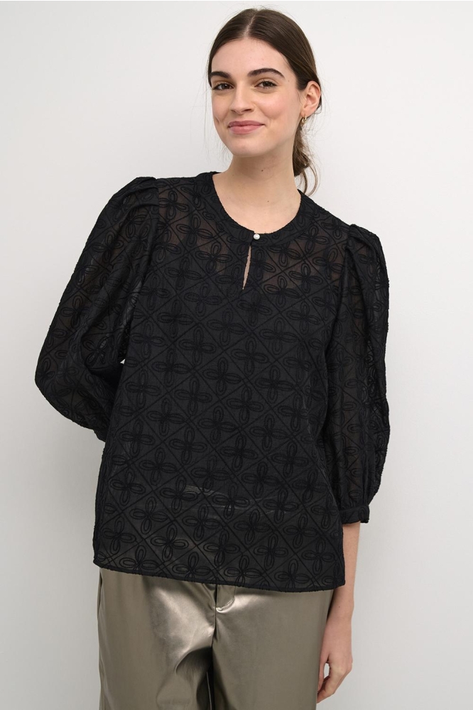 Culture zwarte dames blouse | Model vooraanzicht