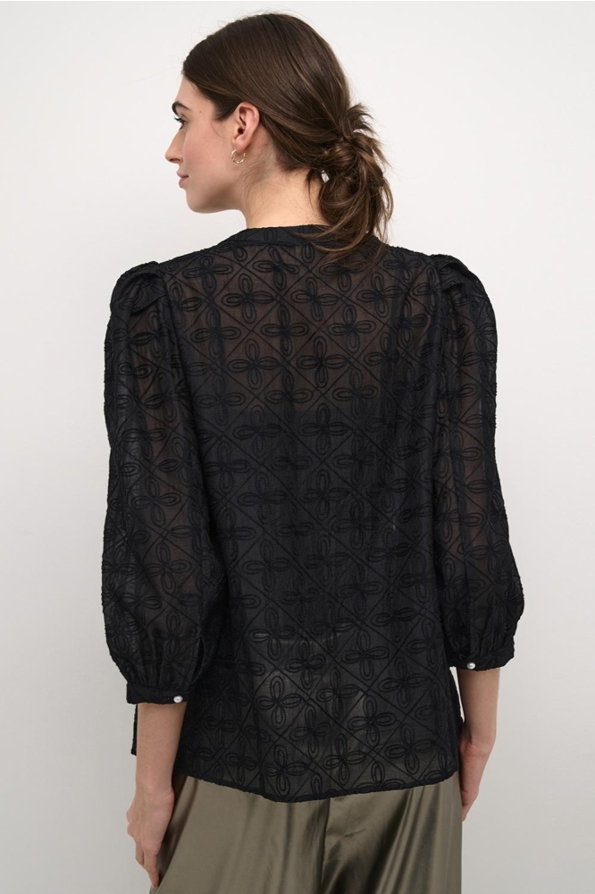 Culture zwarte dames blouse | Model achteraanzicht