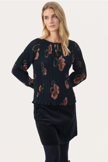 Part Two Blouse PRIYAPW BL 30309259 303394 DARK NAVY BLURRED FLOWER