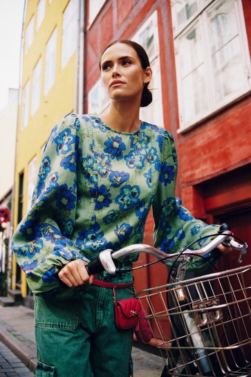 Harper & Yve Blouse FLOOR LS AW25C601 1244 Forest Flower
