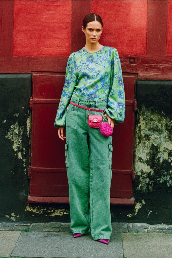 Harper & Yve groene dames blouse | Sfeerbeeld, In situatie