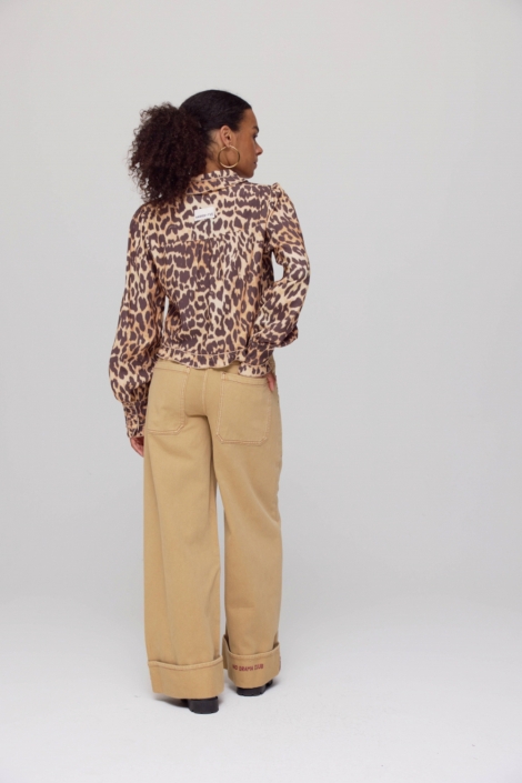 Harper & Yve bruine dames blouse | Model