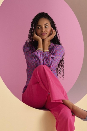 Dit is ook leuk van Ydence Blouse