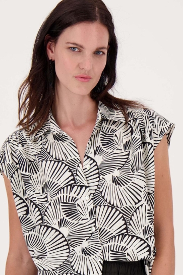 Zusss Blouse TOP MET GRAFISCHE PRINT 0304 140 7067 OFF WHITE/ZWART