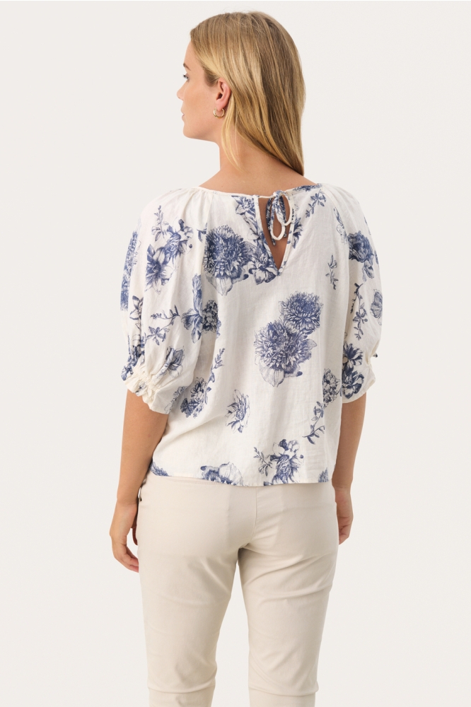 Part Two ecru dames blouse | Model achteraanzicht