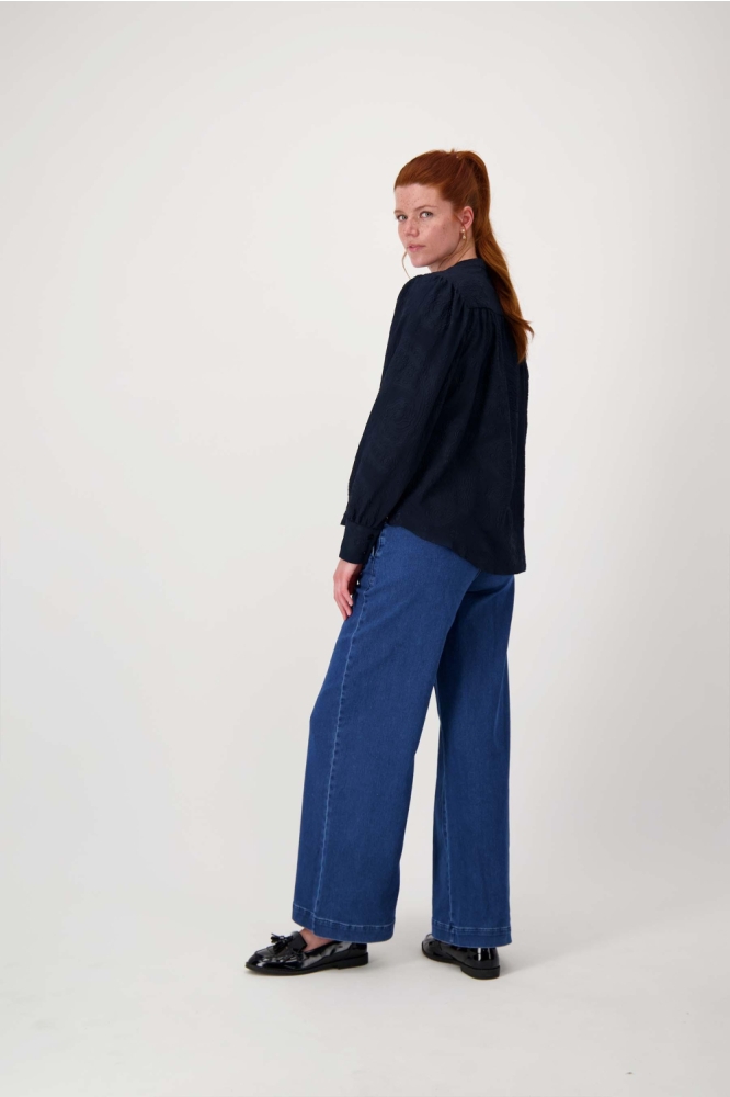 Zusss blauwe dames blouse | Model