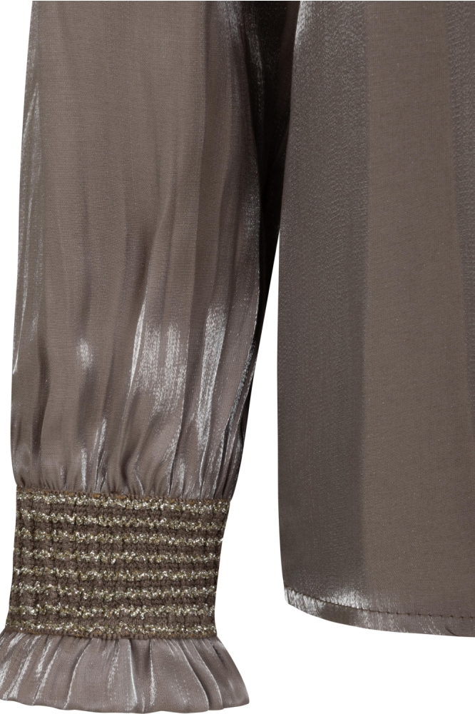 Kimara taupe dames blouse | Close up