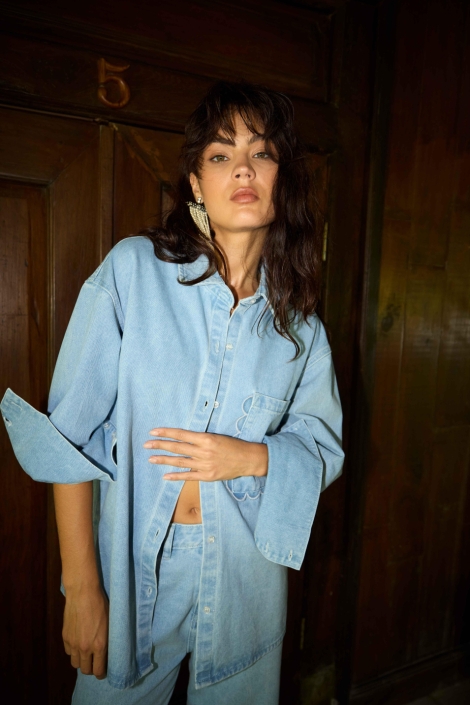 Refined Department blauwe dames blouse | Sfeerbeeld, In situatie