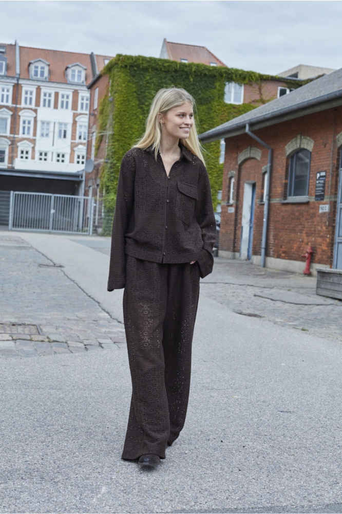 SisterS point bruine dames blouse | Sfeerbeeld, In situatie