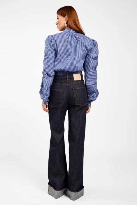 Aaiko blauwe dames blouse | Model achteraanzicht