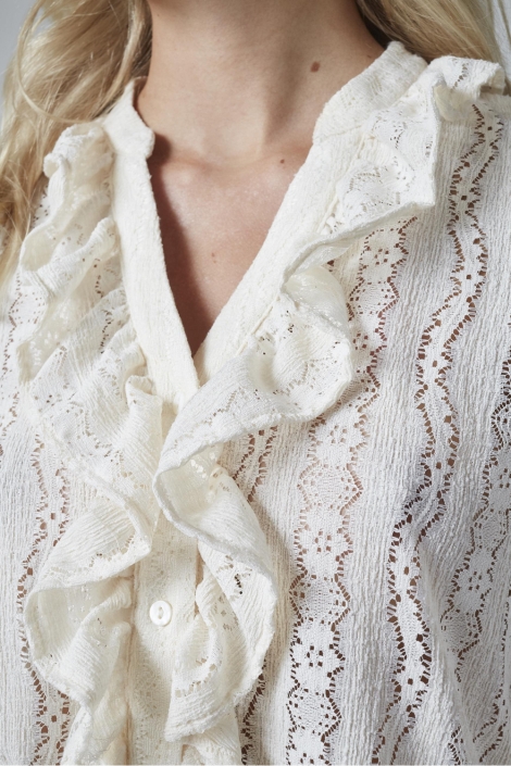 SisterS point ecru dames blouse | Close up