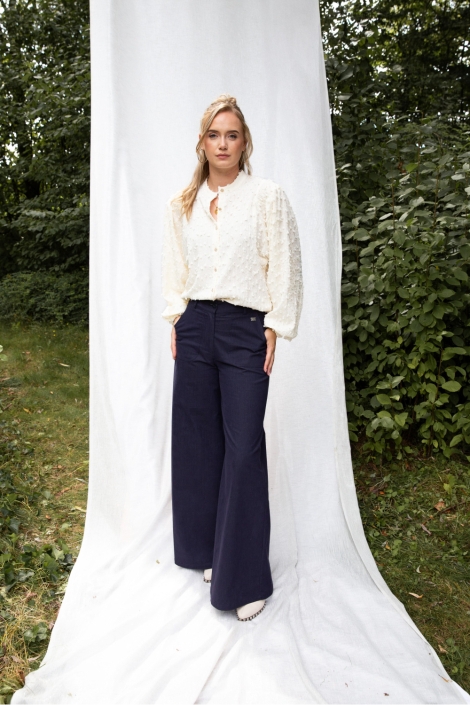 I-coni-K ecru dames blouse | 