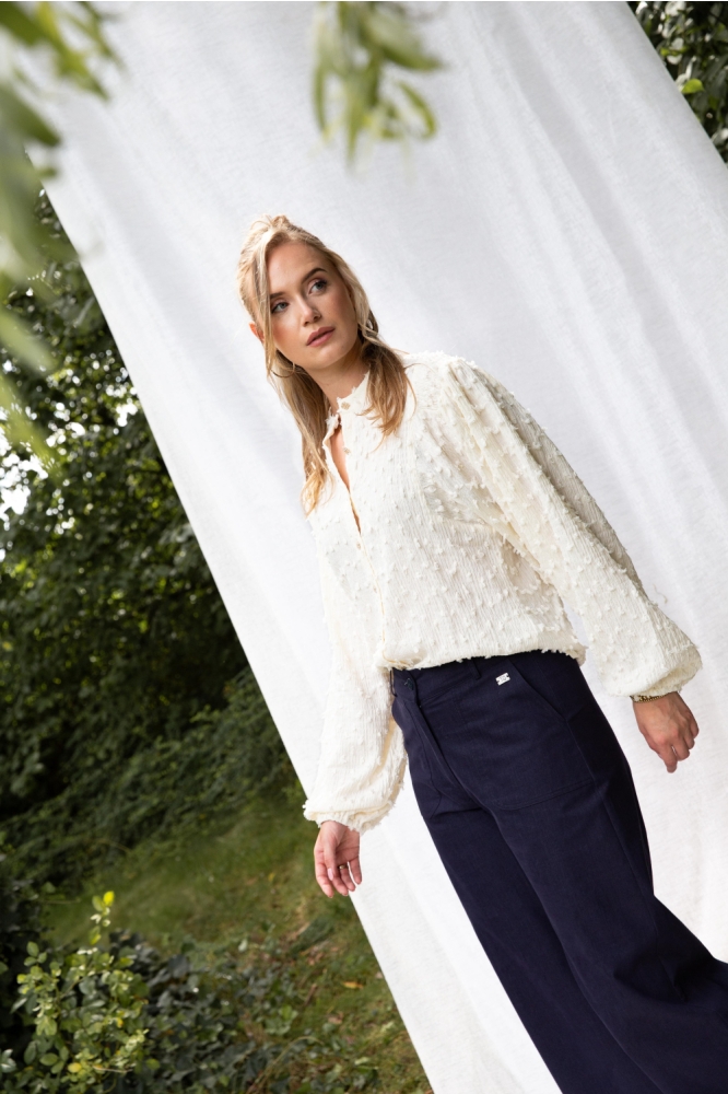 I-coni-K ecru dames blouse | 