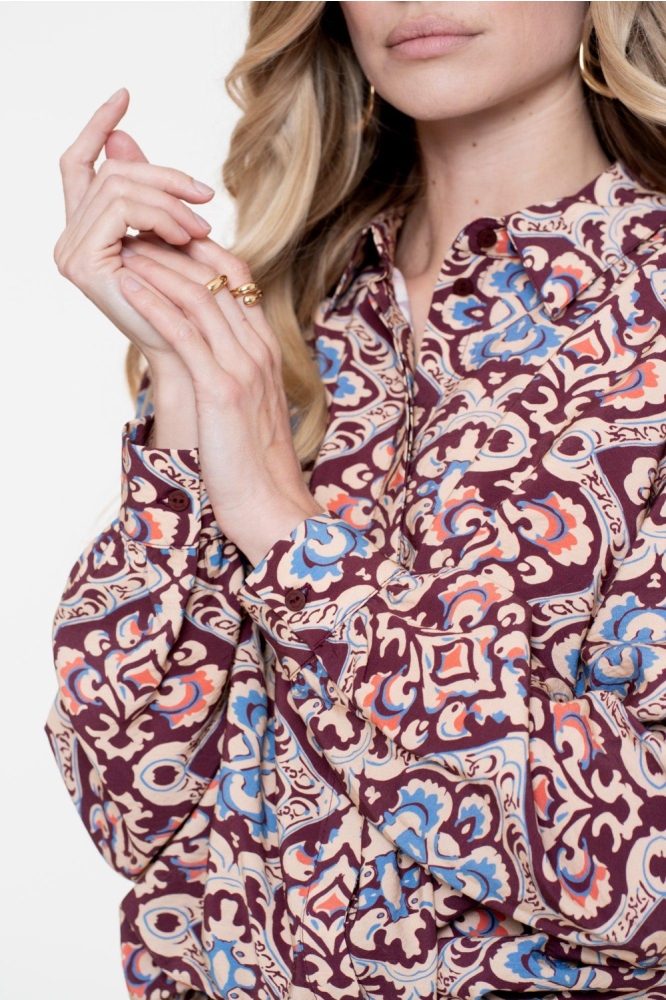 Geisha blauwe dames blouse | Close up
