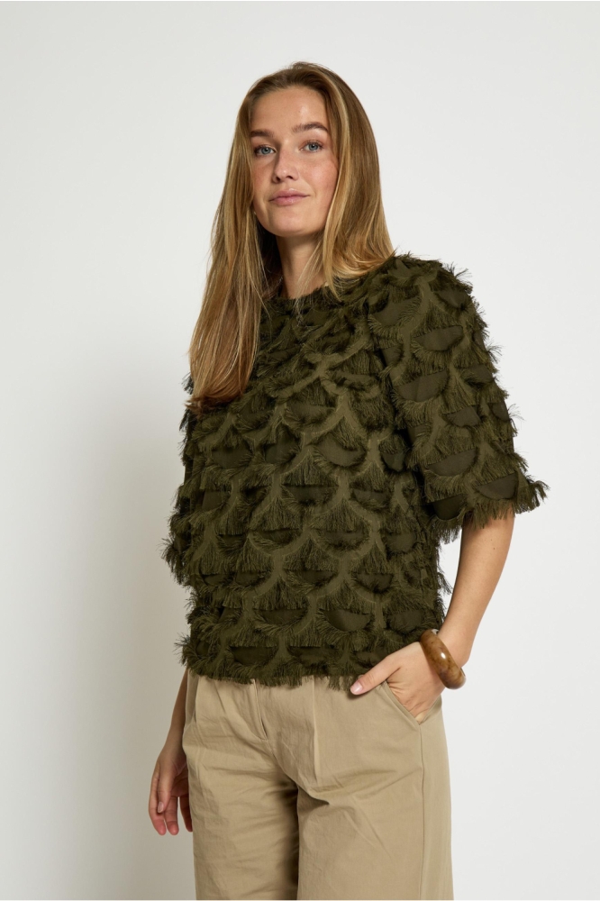 Peppercorn groene dames blouse | Model vooraanzicht