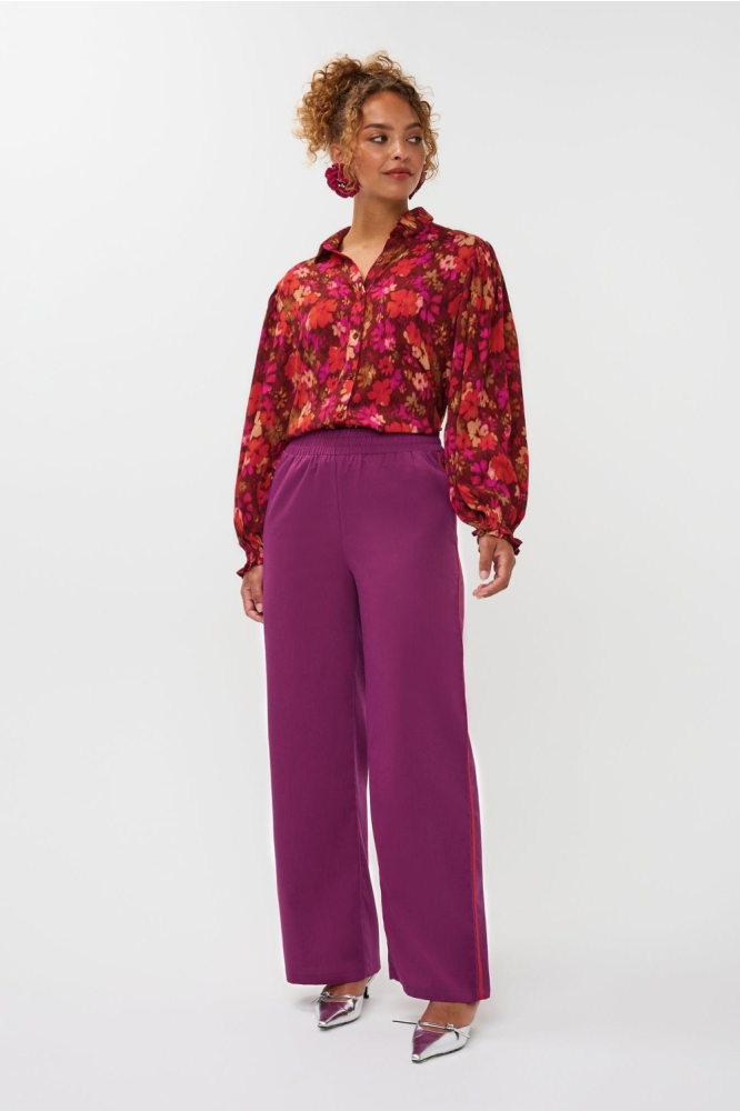 Ydence roze dames blouse | Model