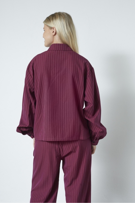 SisterS point bordeaux dames blouse | Model achteraanzicht