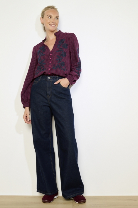 LolaLiza bordeaux dames blouse | Model