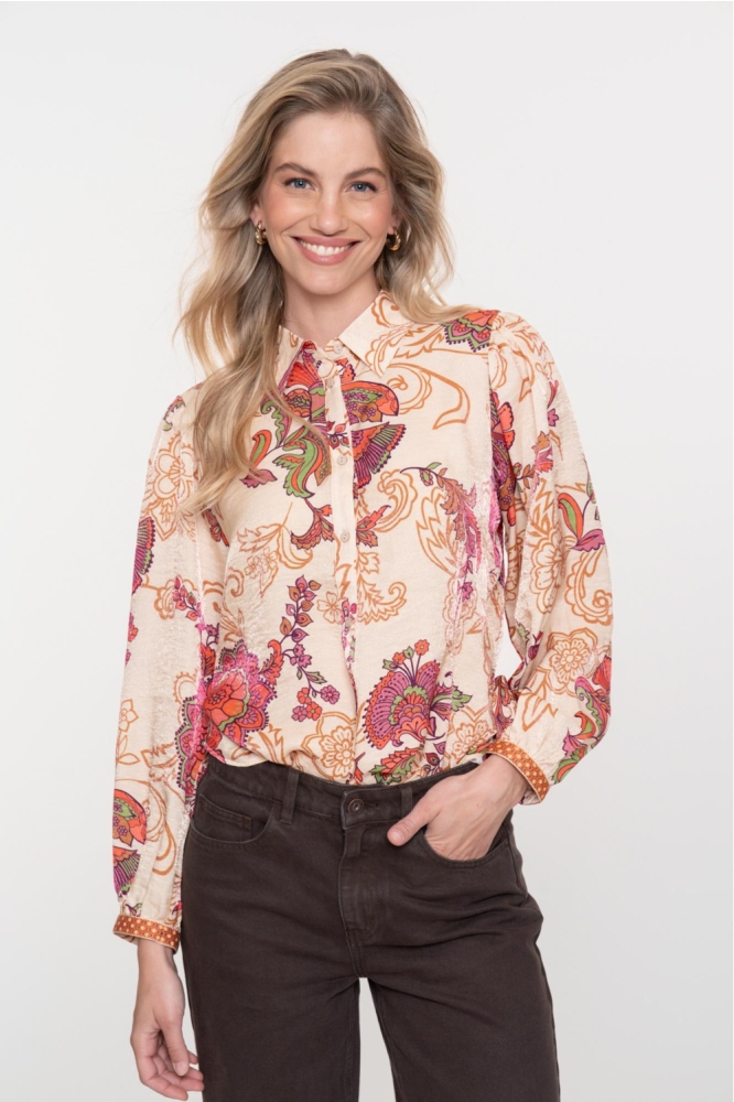 Geisha dames blouse | Model vooraanzicht