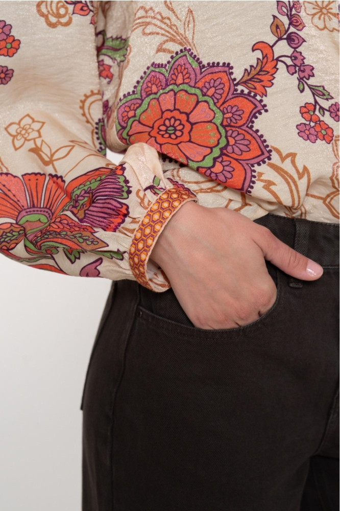 Geisha zand dames blouse | Kleurstaal