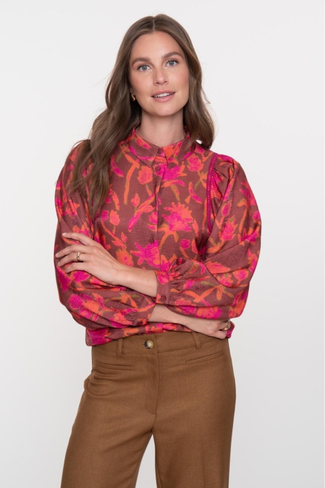 Geisha roze dames blouse | Model vooraanzicht