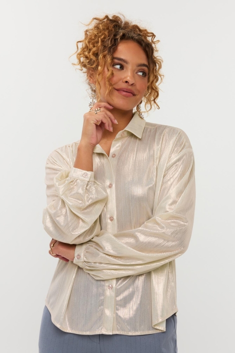 Ydence beige dames blouse | Model vooraanzicht