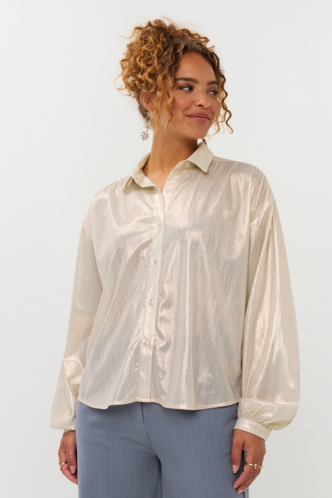 Ydence beige dames blouse | Model vooraanzicht
