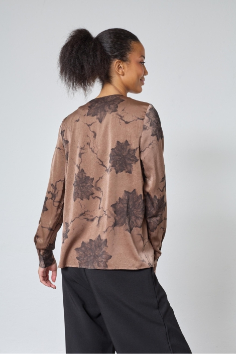 SisterS point bruine dames blouse | Model achteraanzicht