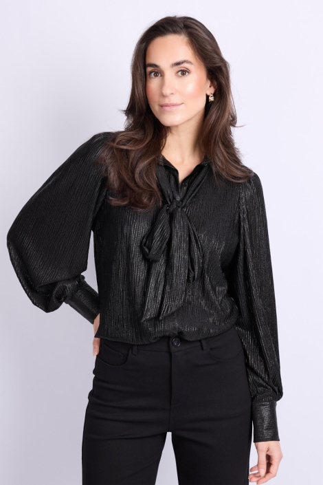 C&S The Label zwarte dames blouse | Model vooraanzicht