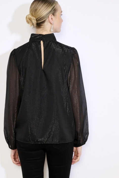 LolaLiza zwarte dames blouse | Model achteraanzicht