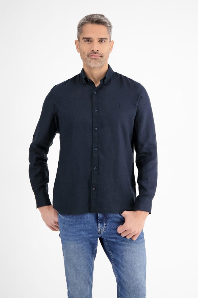 Lerros blauwe heren overhemd | Model vooraanzicht