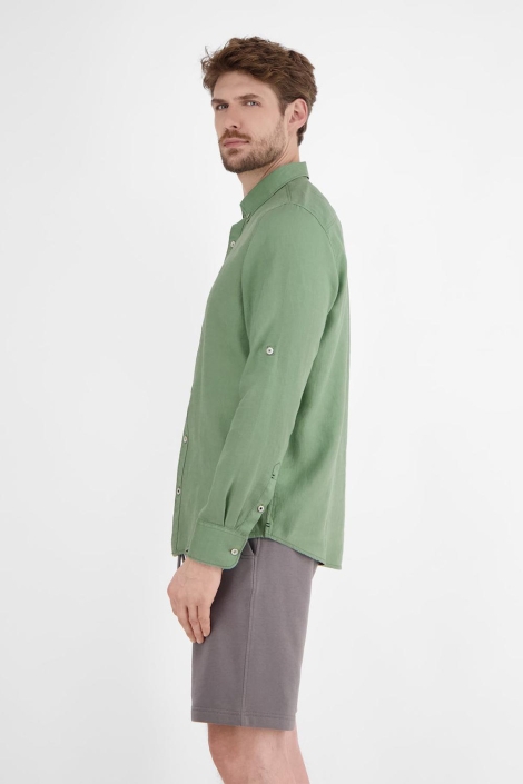 Lerros groene heren overhemd | Model zijaanzicht