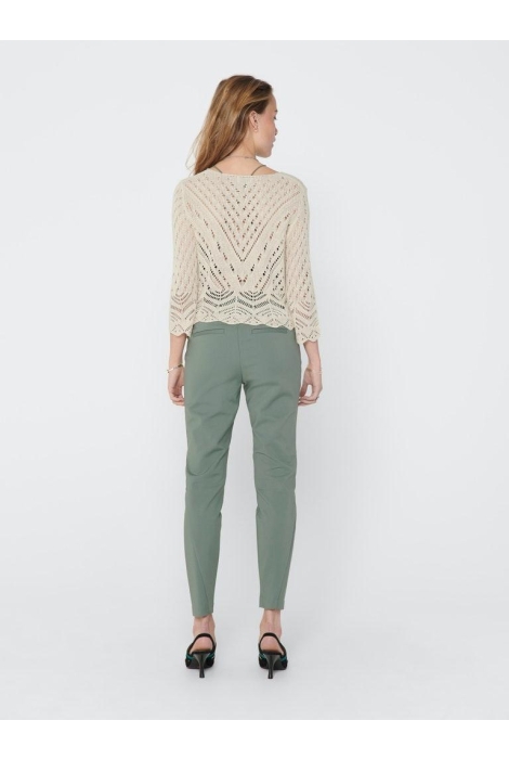 Jacqueline de Yong beige dames trui | Model
