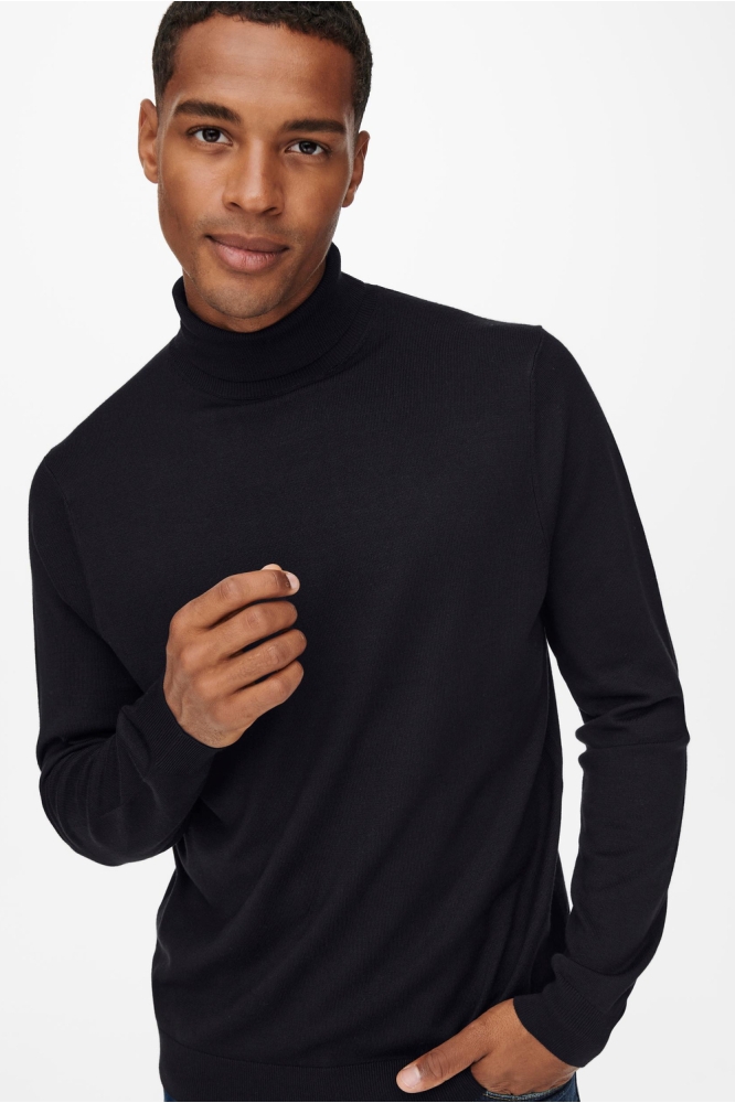 Only & Sons zwarte heren trui | Model vooraanzicht