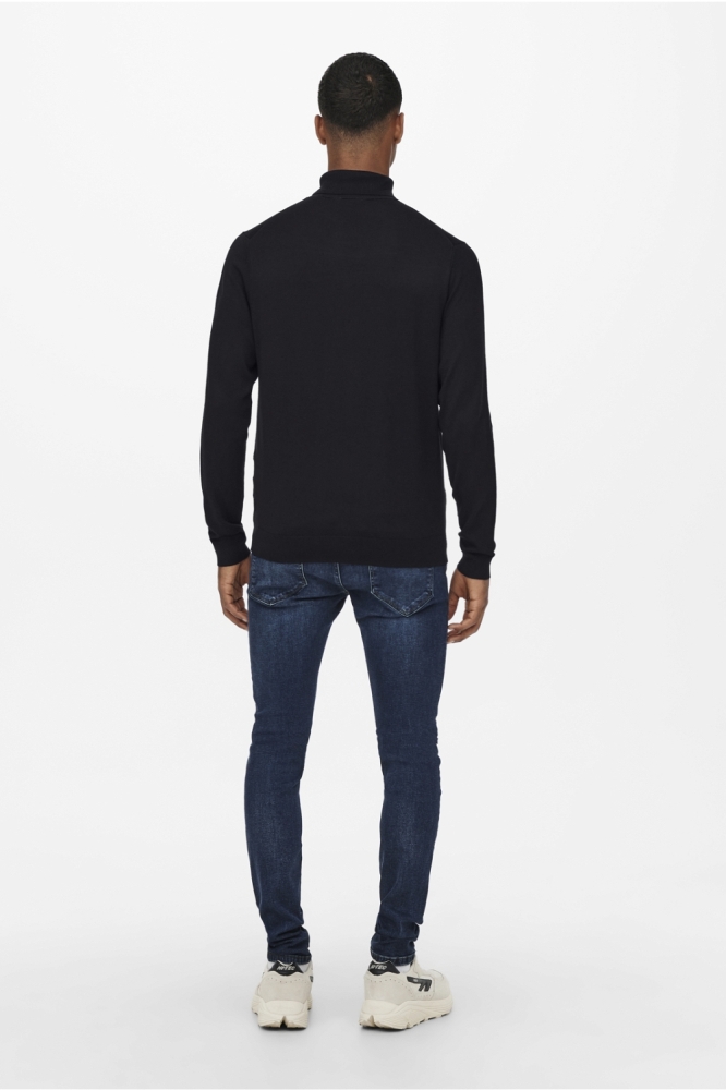 Only & Sons zwarte heren trui | Model achteraanzicht