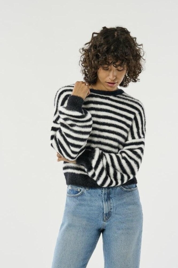 Only ONLPIUMO L/S PULLOVER KNT NOOS 15235973 Black/W. EGRET