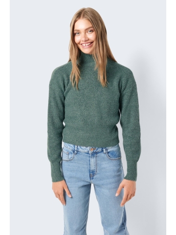 Noisy may Trui NMNELLA L/S HIGH NECK CROP KNIT FWD 27026915 KOMBU GREEN/CC 1113