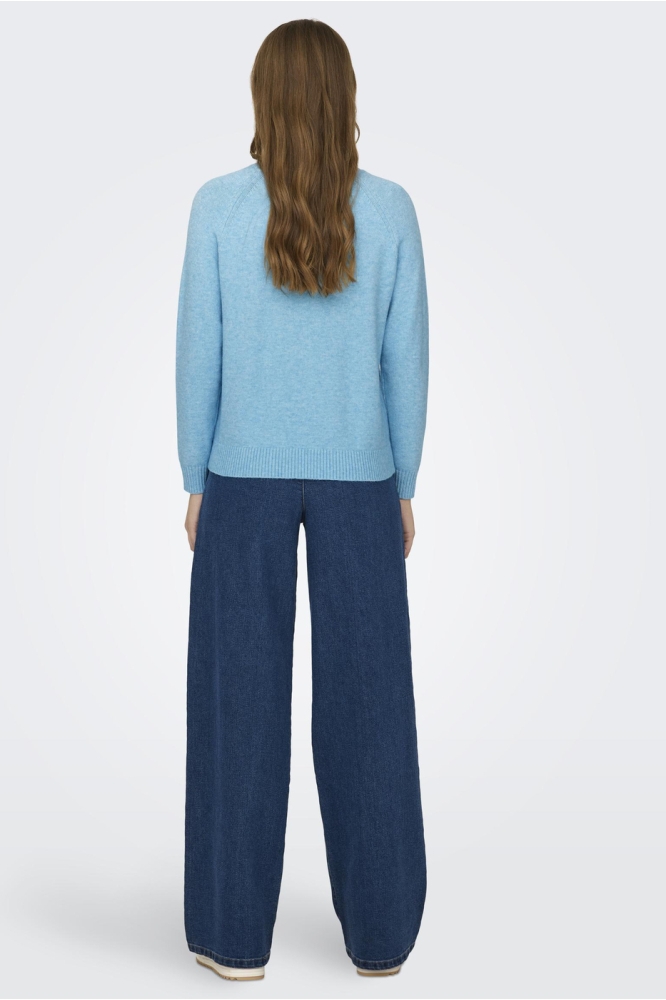 Only blauwe dames trui | Model achteraanzicht