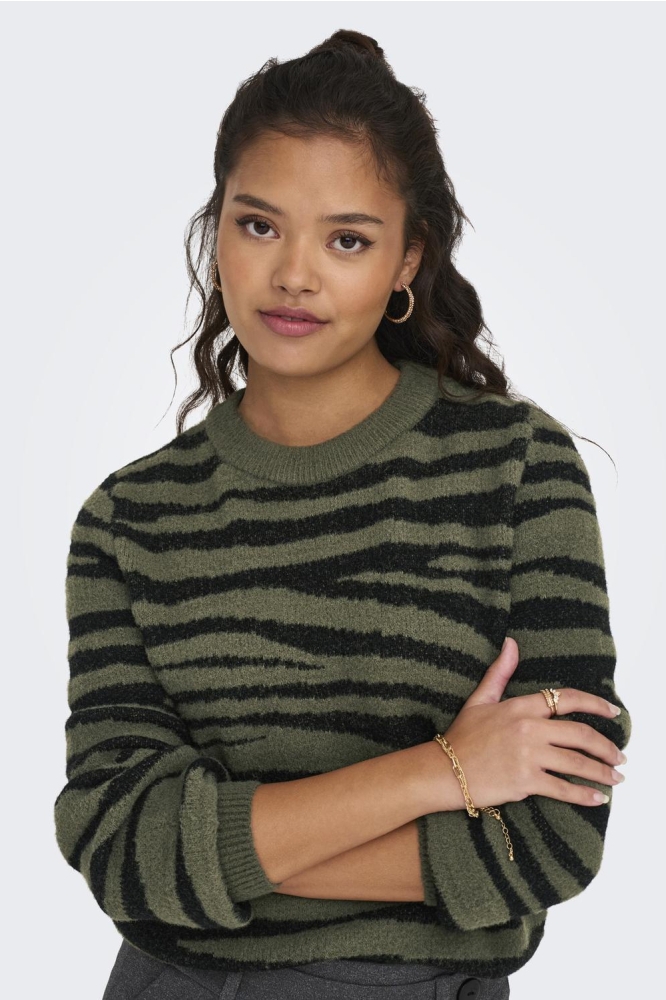 JDYLORRAINE ANIMAL L/S PULLOVER KNT 15292890 KALAMATA/BLACK ZEBRA
