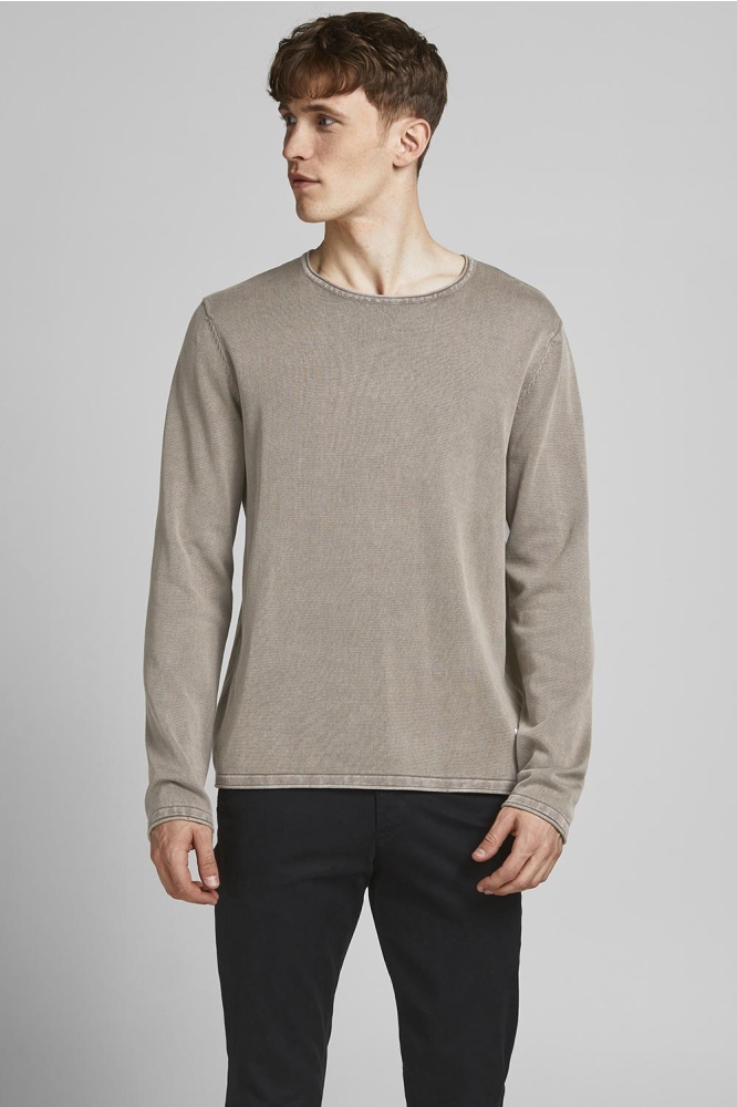 Jack & Jones beige heren trui | Model vooraanzicht