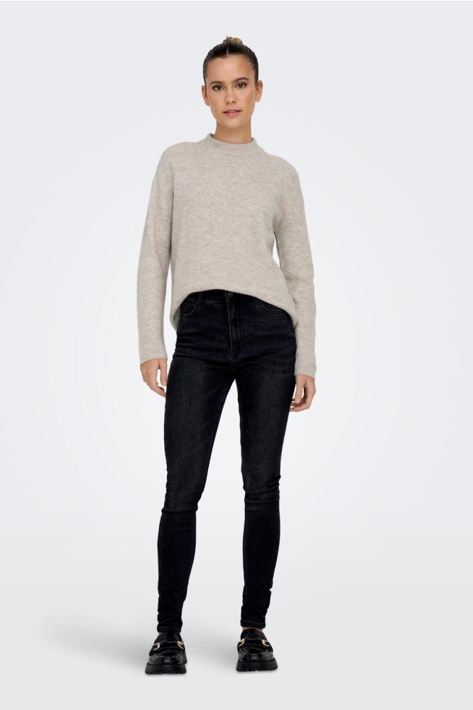 Only ecru dames trui | Model vooraanzicht