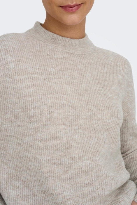Only ecru dames trui | Close up