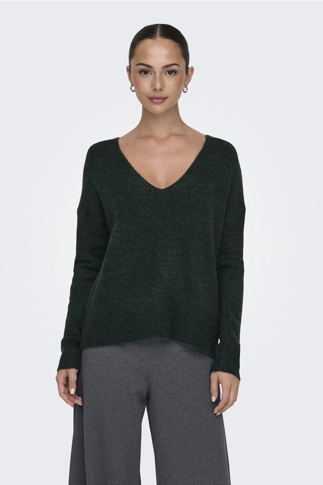 Jacqueline de Yong groene dames trui | Model vooraanzicht