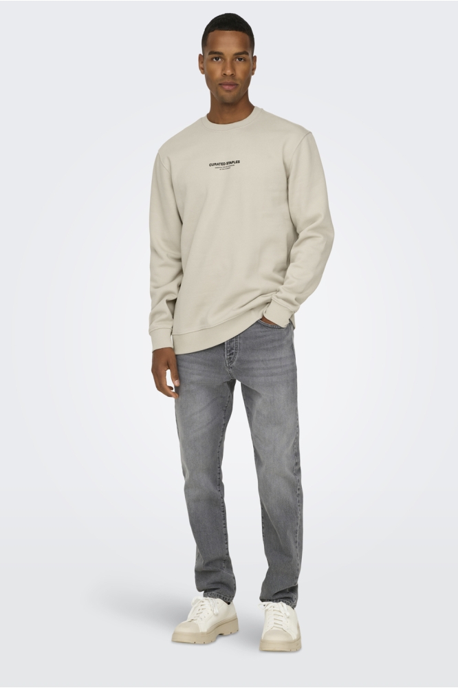 Only & Sons beige heren trui | Model vooraanzicht