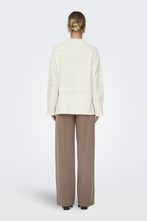 Only witte dames trui | Model achteraanzicht
