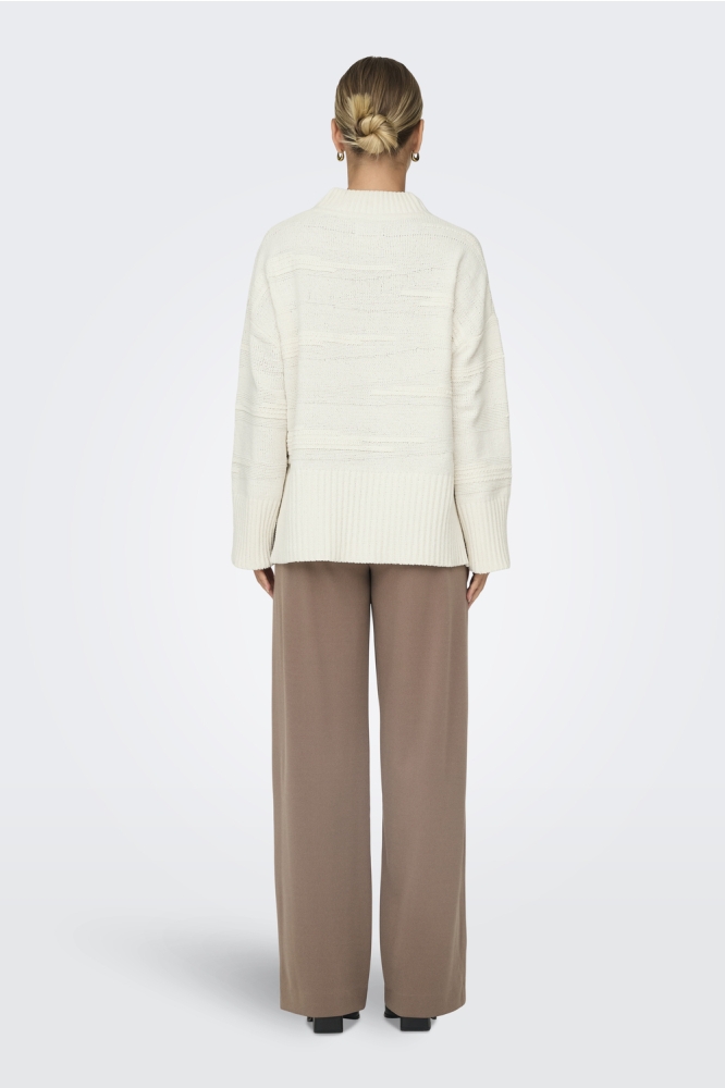 Only witte dames trui | Model achteraanzicht
