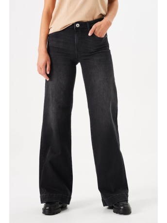 Garcia jeans online shop sales