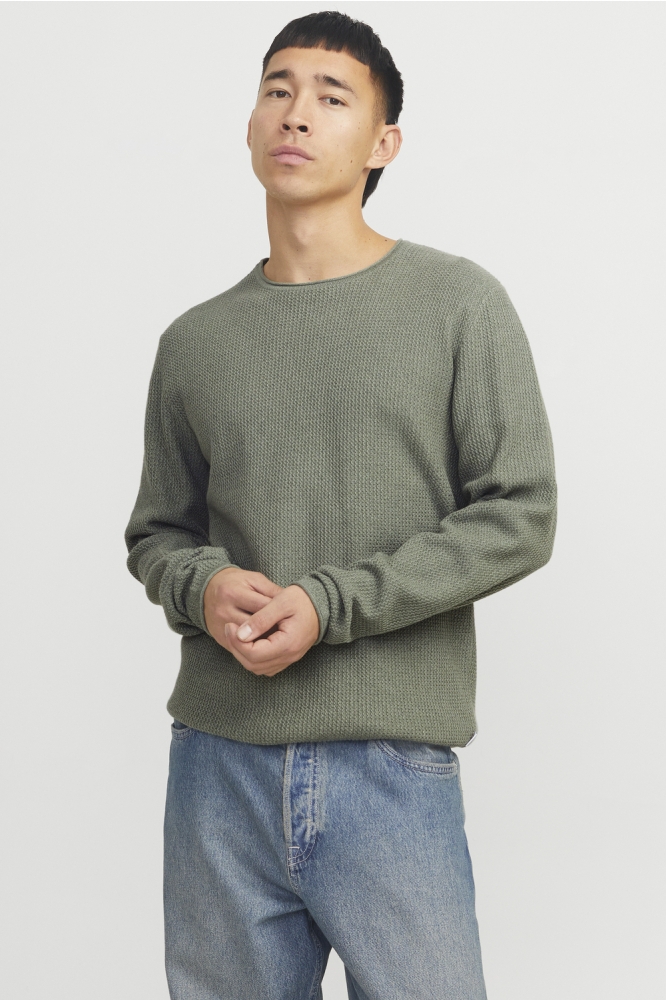 Jack & Jones groene heren trui | Model vooraanzicht