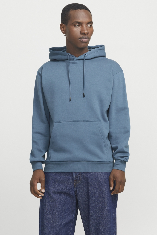 Jack & Jones blauwe heren sweater | Model vooraanzicht